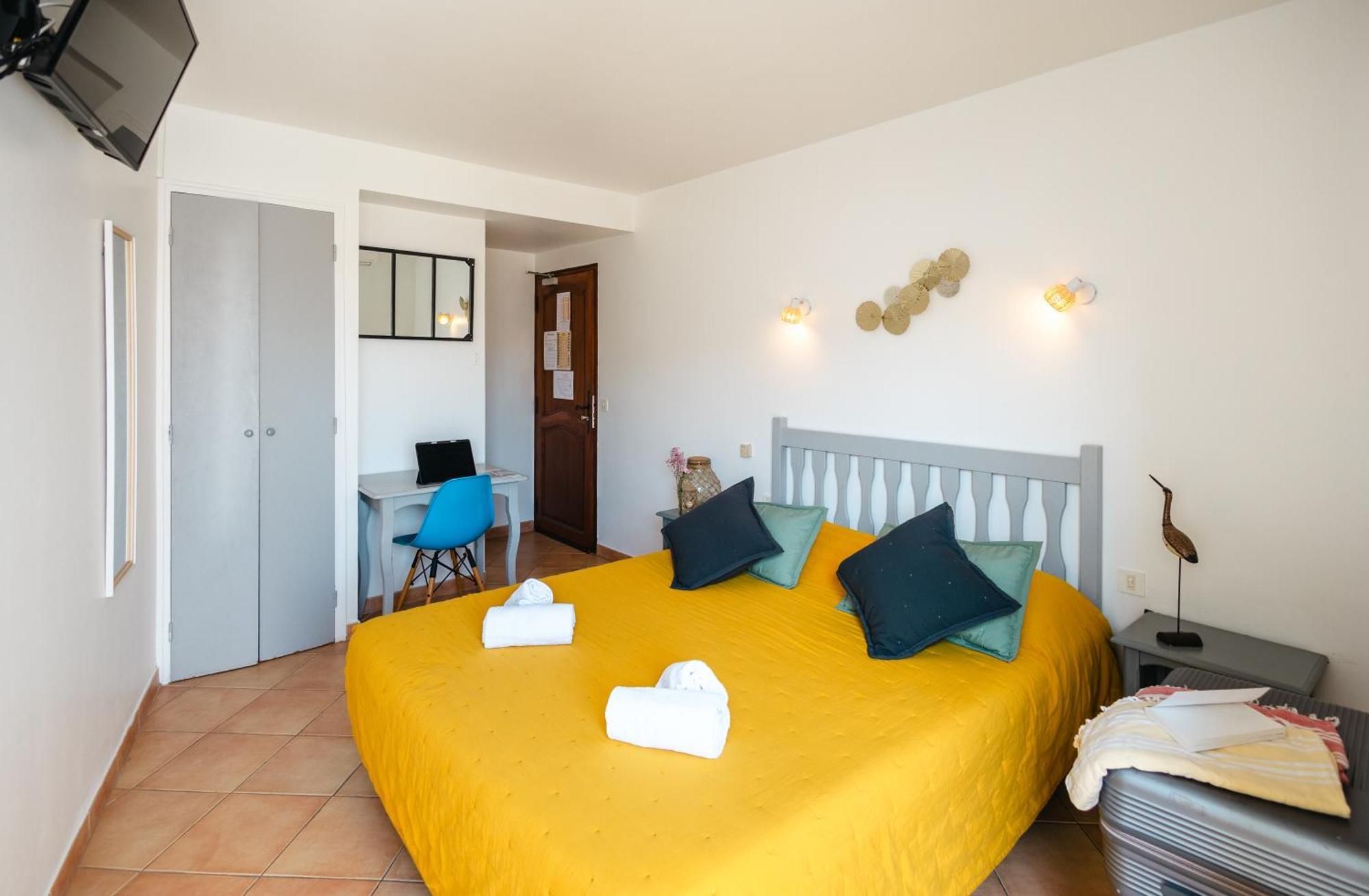 Hotel Le Fangassier Saintes-Maries-de-la-Mer Esterno foto