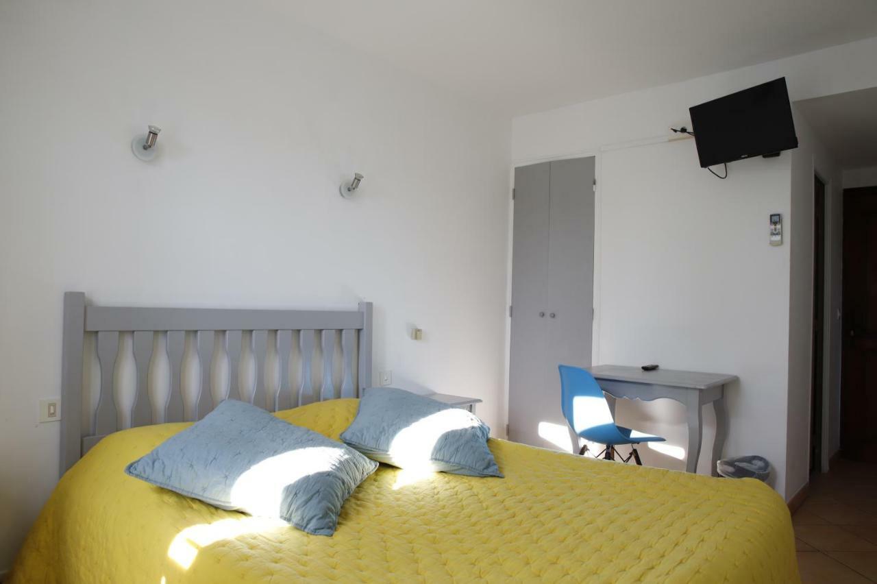 Hotel Le Fangassier Saintes-Maries-de-la-Mer Esterno foto