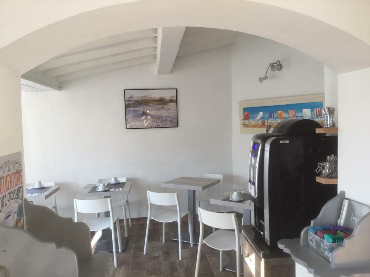 Hotel Le Fangassier Saintes-Maries-de-la-Mer Esterno foto
