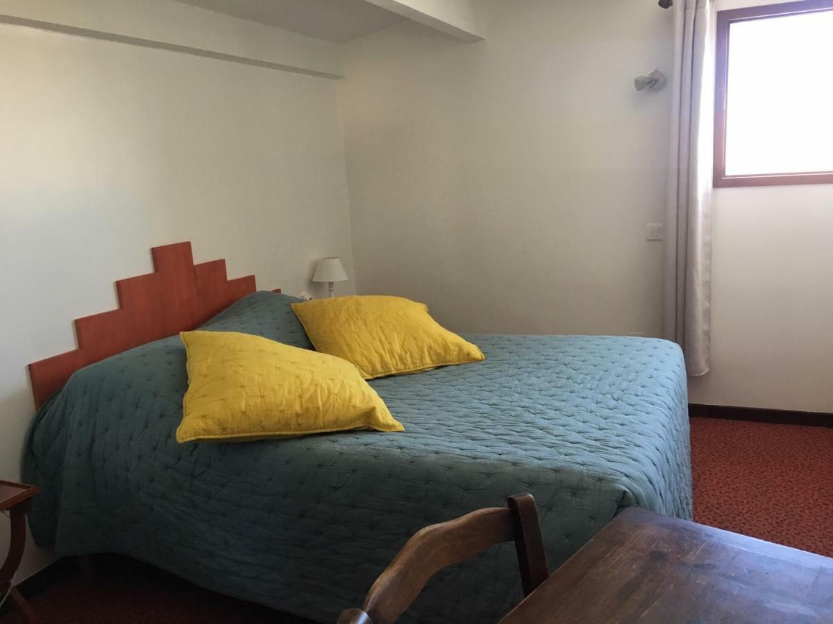 Hotel Le Fangassier Saintes-Maries-de-la-Mer Esterno foto